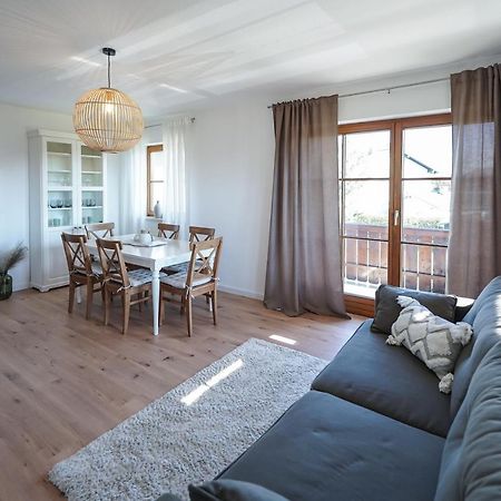 Ferienwohnung "Wie Dahoam" Chieming Exterior foto