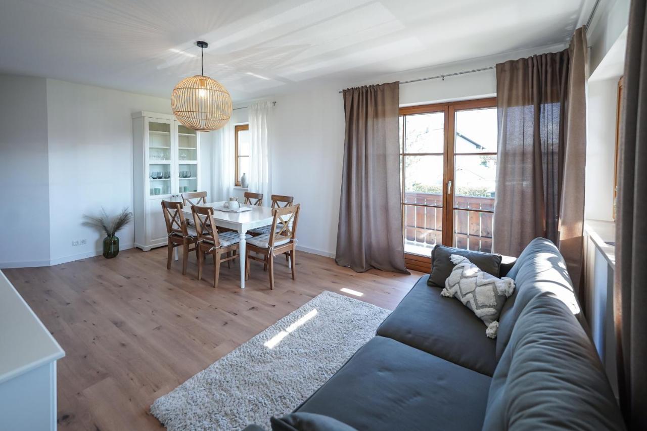 Ferienwohnung "Wie Dahoam" Chieming Exterior foto